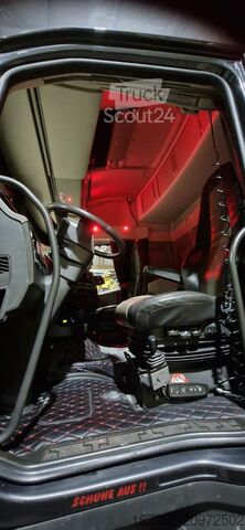 Standard nyergesvontató Volvo FH 500