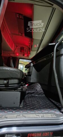 Standard nyergesvontató Volvo FH 500