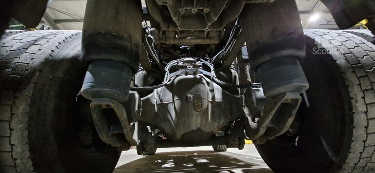 Standard nyergesvontató Volvo FH 500