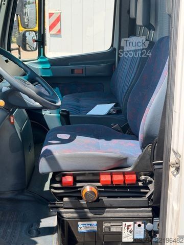 High top van MERCEDES-BENZ Vario Hochdach Kasten 614 D, OM 904 LA