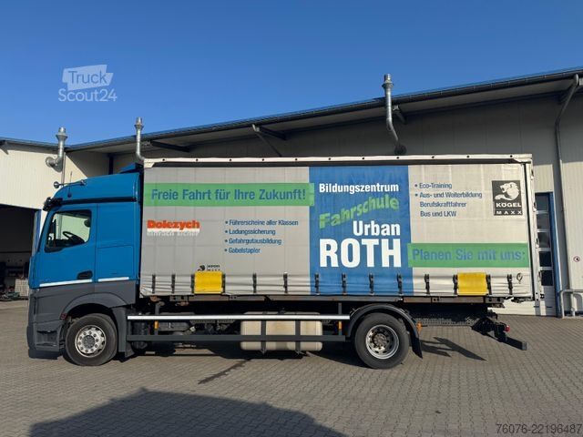 Swap body truck Kögel BDF Wechselbrücke 7.45 Curtainsider