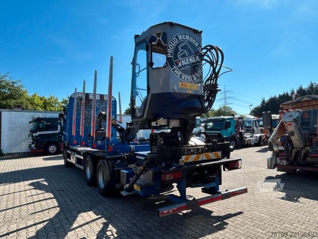 Autocarro forestale DAF XF 530 Plattform Kesla Kran Typ 2112 +Kabine