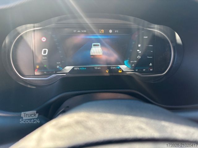 Châssis de fourgon IVECO 35S14 KLIMA NEU - 9 Stück Vorhanden