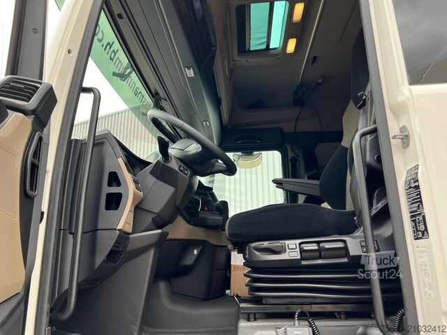 Autolaadkraan MAN TGX 26.510 6x2-4 LL CH TGX 26.510 6x2-4 LL, Kran Hiab X-HiPro 548 E-8, Lenk-/Liftachse, TwistLock 20Fuß, Funk, Retarder