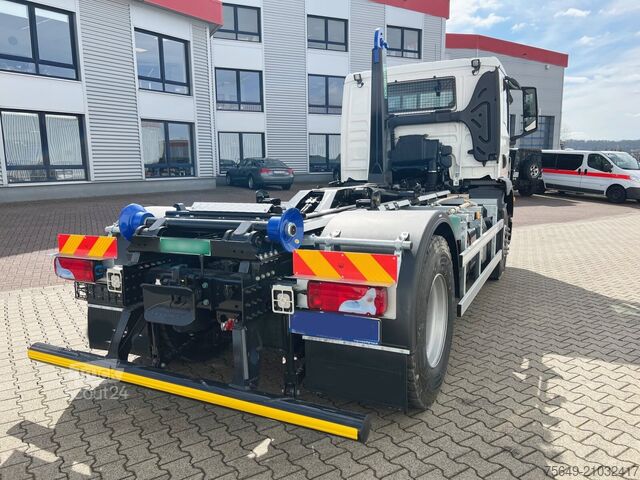 Haakarm vrachtwagen MAN TGM 18.250/340 4x2 BL CH TGM 18.250/340 4x2 BL CH, Funk, 2x VORHANDEN