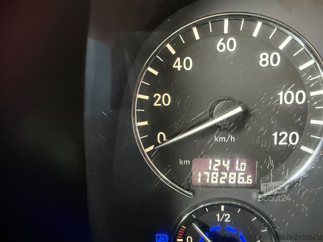 شاحنة قلّابة بذراع تحميل متحرك Mercedes-Benz Actros 2641 6x4 Actros 2641 6x4