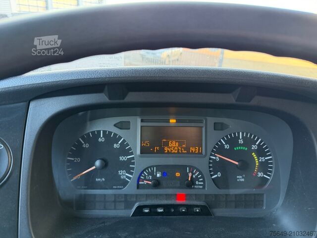 Бортовой грузовик Mercedes-Benz Axor 1829 L 4x2 Axor 1829 L 4x2, 6-Sitzer