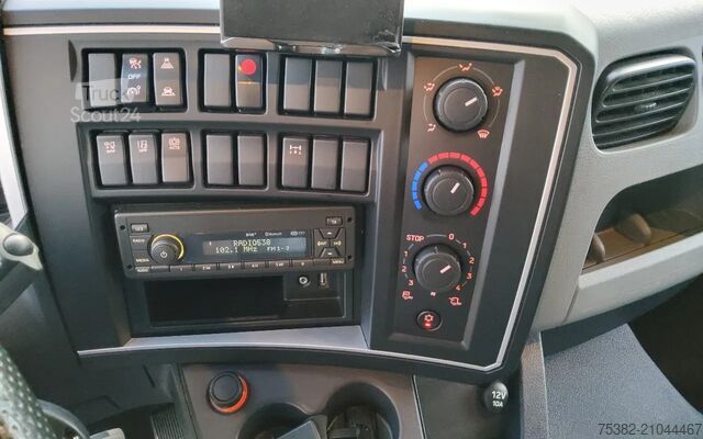 انزلاق القماش المشمع Renault D 240.12 07-BVF-2 - LOW P4x2 - LAADBAK SCHUIFZE...