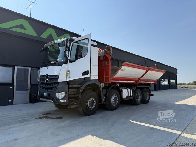 Sklápěcí vůz Mercedes-Benz Arocs 4145K 8x4 40Ton Euro6 20cbm