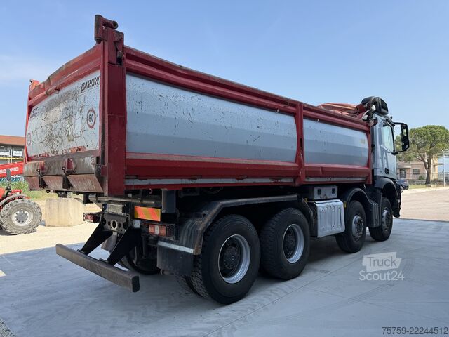 Sklápěcí vůz Mercedes-Benz Arocs 4145K 8x4 40Ton Euro6 20cbm
