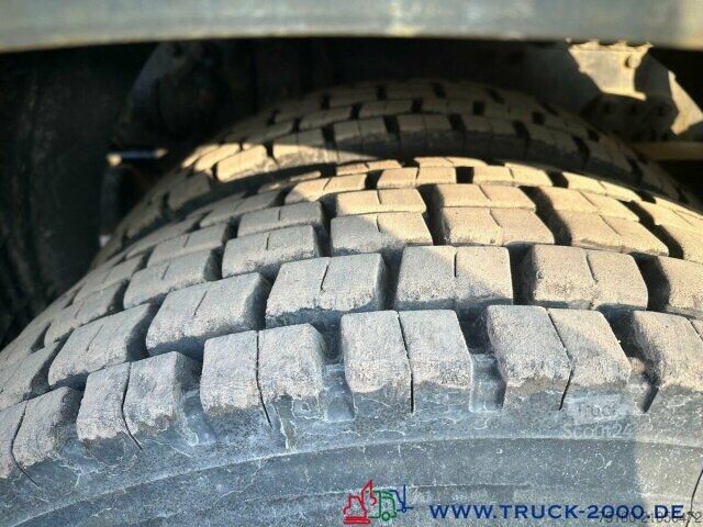 Tresidig tipplastbil MAN TGS 33.400 6x6 Winterdienst Streuer 2x Hydraulik