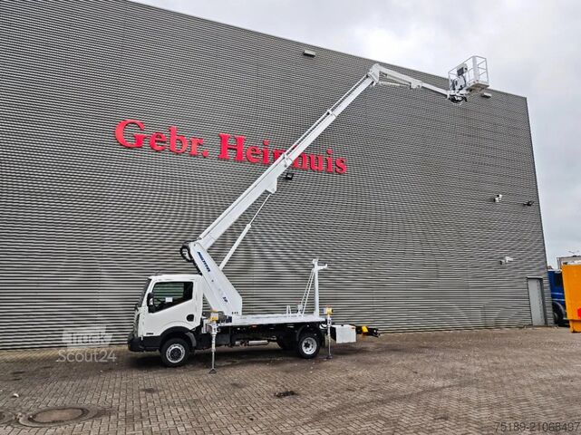 Lifting platform Nissan Cabstar 35.12 NT400 Multitel MJ201