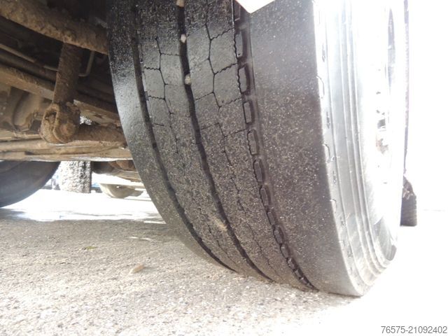 Standaard trekker DAF 106XF 530 Space Cab