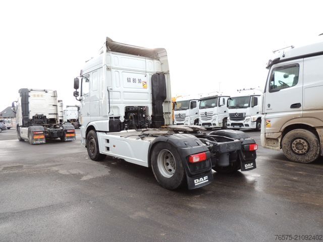 Standaard trekker DAF 106XF 530 Space Cab