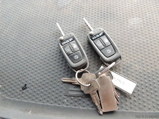 Standaard trekker DAF 106XF 530 Space Cab