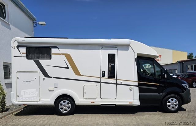 Polointegrovaný karavan EURAMOBIL Profila T 696 EB, Fahrassistenzp., Keramikvers.