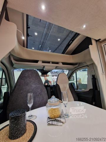 Caravana semiintegrada FORSTER 2026 T 669 EB Coupè, Driver Ass. Winterpaket