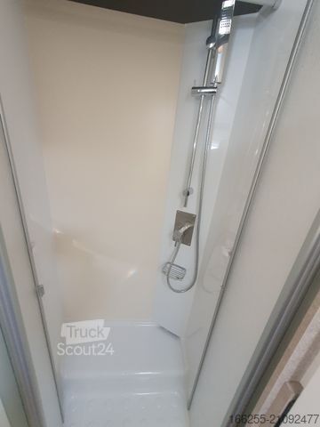 Caravana semiintegrada FORSTER T 745 EB Sondermodell