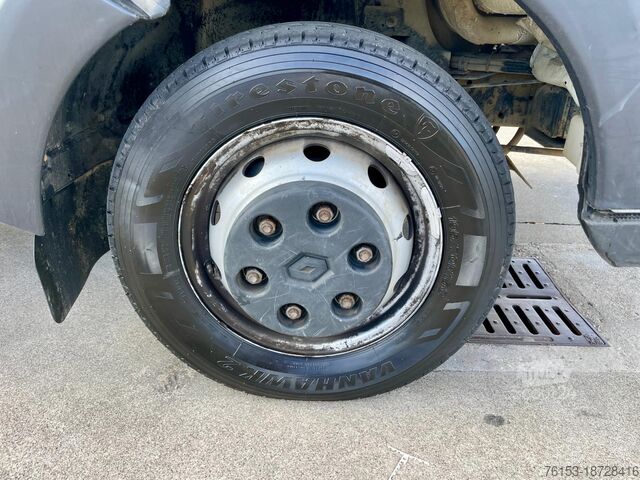 Camion dei rifiuti Renault MAXITY 130