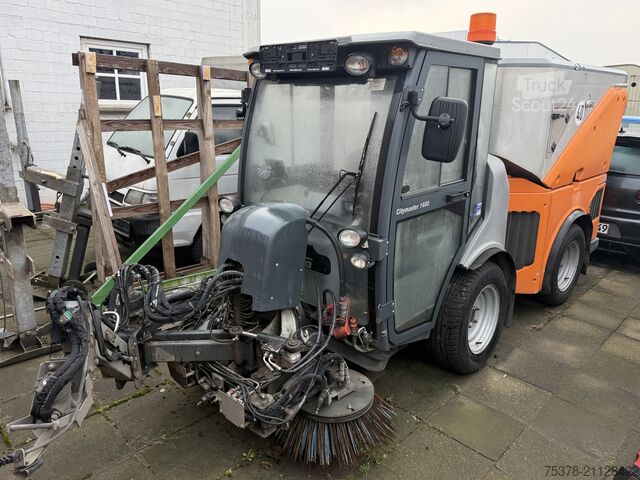 Spazzatrice stradale Hako Citymaster 1600 4x4 3.Besen Service Neu