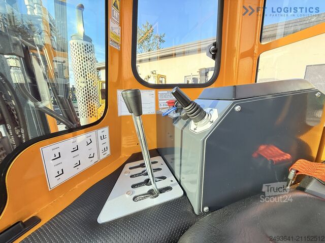 Chariot élévateur multidirectionnel Combilift C3000 GAS DUPLEX 4500 FREE LIFT CABIN