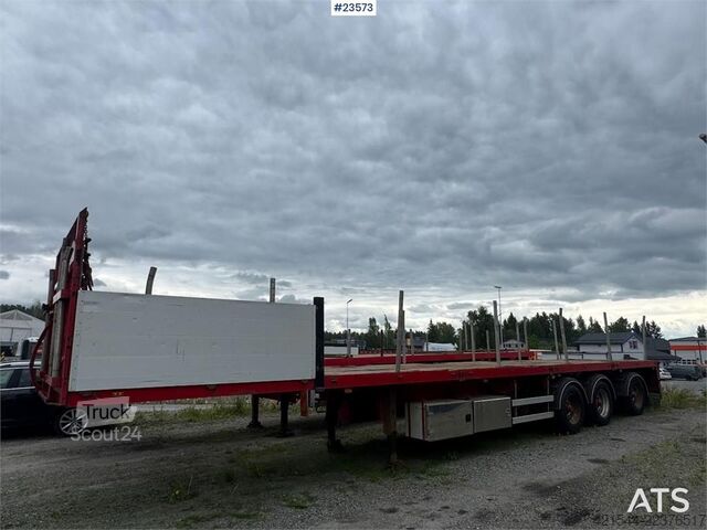  Istrail Semi-Trailer