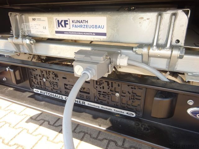Transporter mit Kipper FORD Transit DoKa 350L2 4x4 Winterdienst Streuer Schi