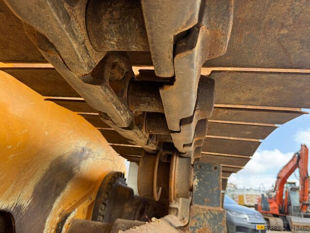 Levelling machine Liebherr PR736 LGP | PAT Blade