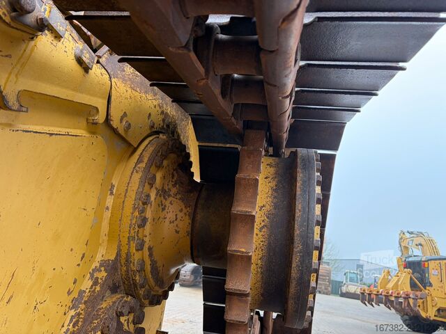 Levelling machine Caterpillar D6N XL