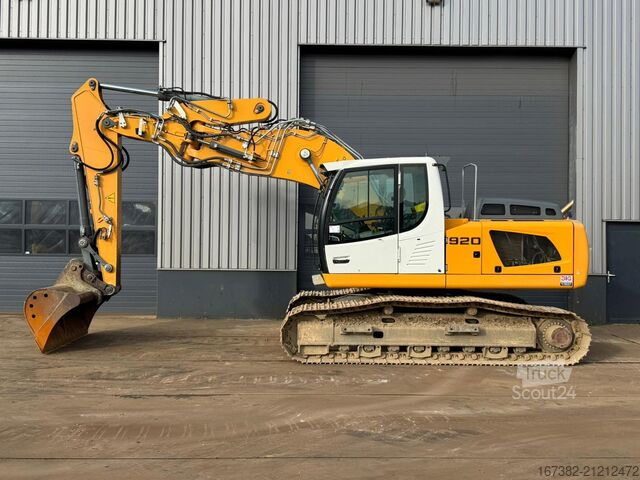 Crawler excavator Liebherr R920LC