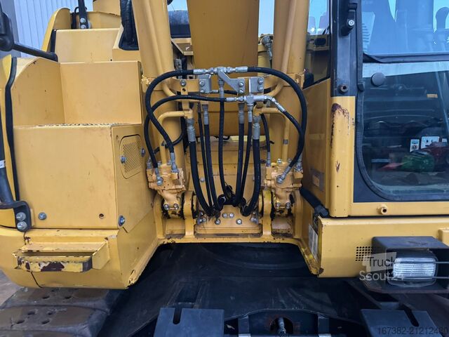 Crawler excavator Komatsu PC138-11