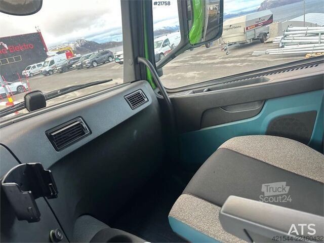Transporte refrigerado/congelado Volvo FM450 box truck 6x2 w/ full side opening, 2 zone u