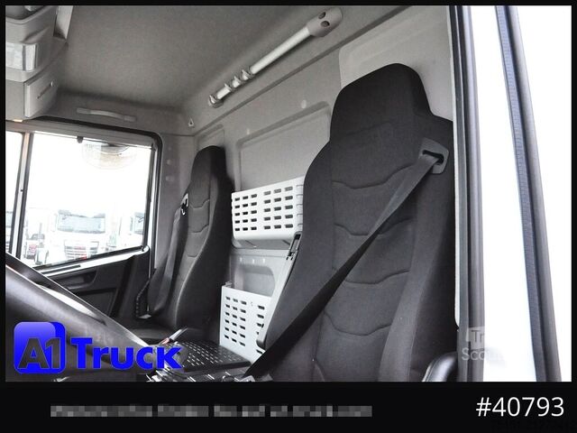 Special purpose truck IVECO 120E250 BL Automatik LBW Junge Aufbau