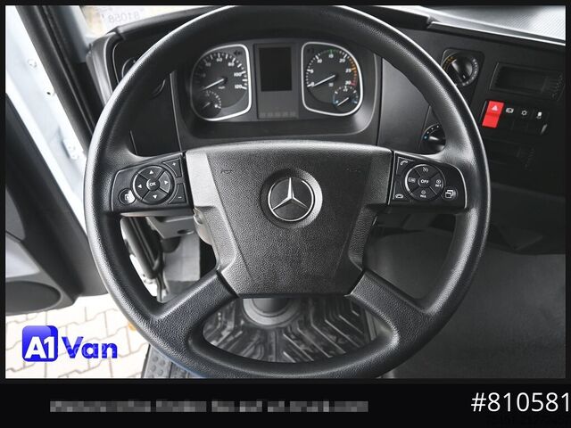 Furgoneta caja MERCEDES-BENZ Atego 818 Koffer, LBW, Klima, Luftfederung, Automatik