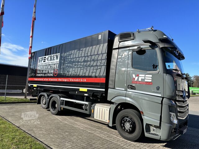 Değiştirilebilir kasalı kamyon MB Actros 2643 Fahrschul-Lkw Actros 2643