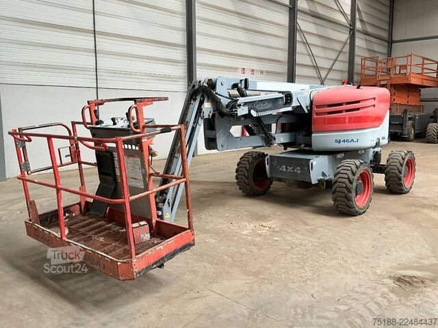 Plataforma de trabalho telescópica articulada SkyJack SJ 46 AJ