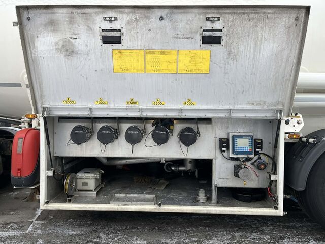 Remorcă cisternă Stokota 3 AXL/E