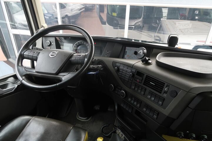Estándar-SZM Volvo FH 16.750 6X4T/ FULL AIR/ RETARDER/ LIFTING AXLE
