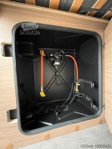 Bobil PÖSSL Roadcruiser*Premium Komfort*LED*Rahmenfenster*