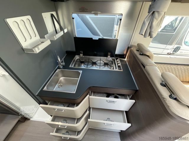 Autorulotă semi-integrată ADRIA Matrix Supreme 670 SL*Safey+Style*Leder*Mj.2025*