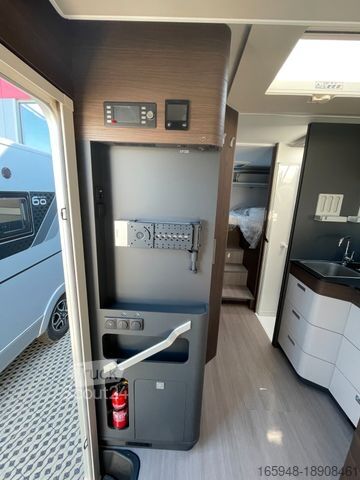 Autorulotă semi-integrată ADRIA Matrix Supreme 670 SL*Safey+Style*Leder*Mj.2025*