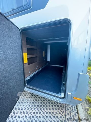 Autorulotă semi-integrată ADRIA Matrix Supreme 670 SL*Safey+Style*Leder*Mj.2025*