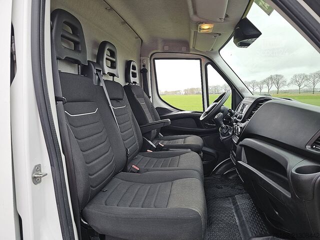 Универсал с высокой крышей IVECO DAILY 35S14       L2H2 Automaat Euro6!