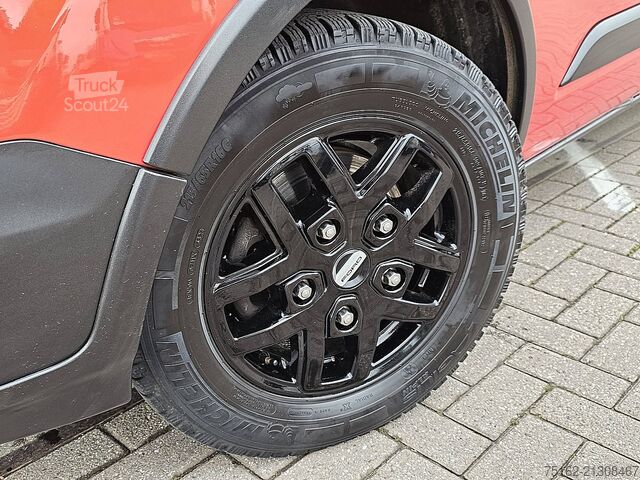 Yüksek tavanlı istasyon vagonu FORD TRANSIT CUSTOM 2.0 L2 Dubbel Cabine Nav