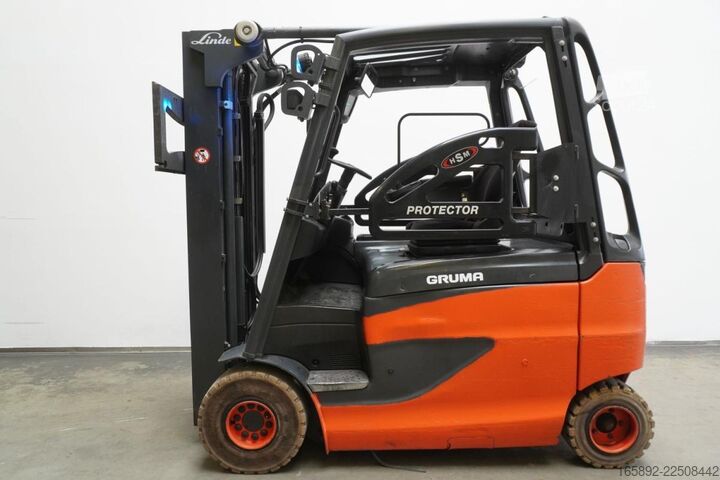 навантажувач Linde E 25/600 HL 387