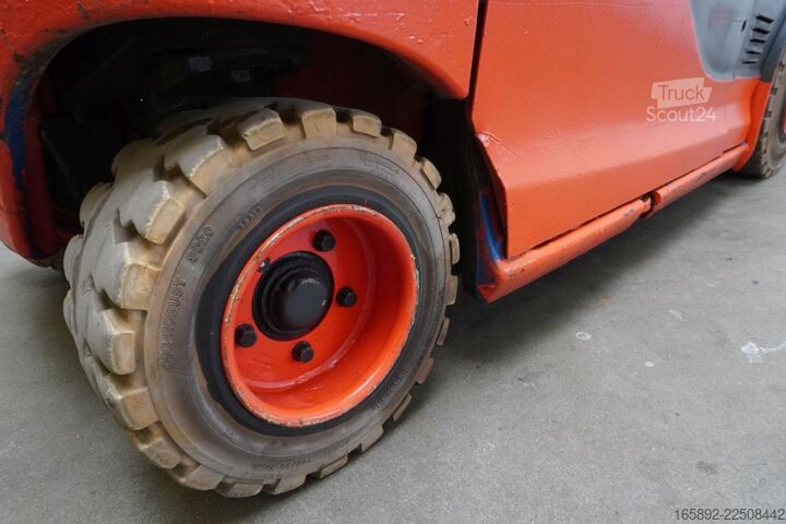 навантажувач Linde E 25/600 HL 387