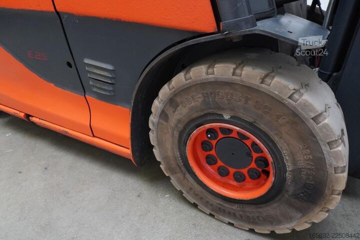 навантажувач Linde E 25/600 HL 387