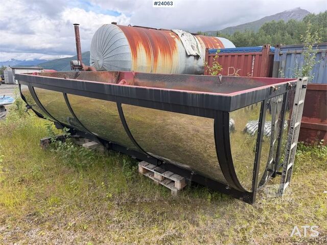 HMF P1-20 trailer with asphalt tank HMF Hermeler Maschinenbau P1-20 trailer with asphalt tank