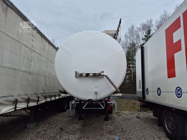 Cisterne voor chemische producten / ADR Kässbohrer cistern for chemicals / ADR