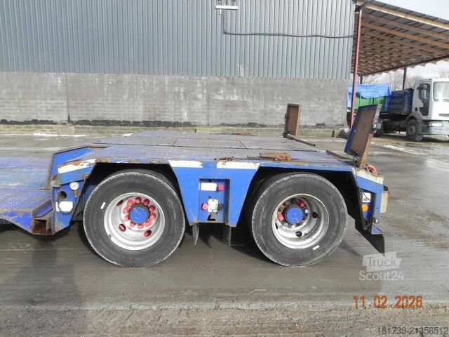 Niskopodna platforma CAMRO CN 26.20B low-bed semi-trailer/ Tiefbett